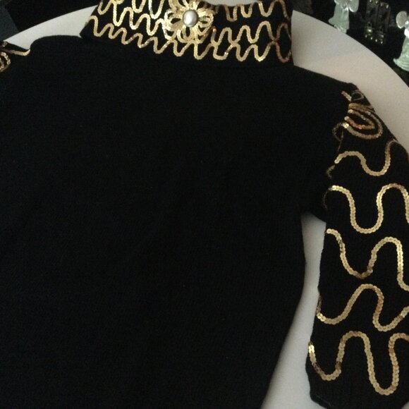 Black n Gold Ladies Bedazzled sweater 100% Acrylic  Vintage size: OS - Picture 6 of 6